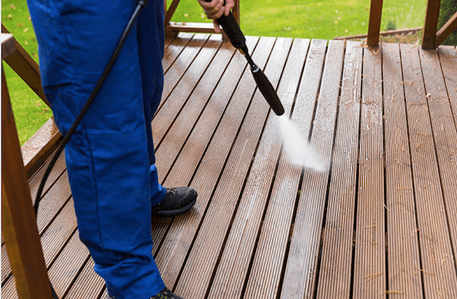 deck cleaning dayton